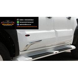 กาบข้างประตู V1 รุ่น 4 ประตู REVO