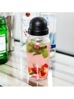 Shaker with Black Lid 19.75 oz./ 585 ml (LB-13230520)