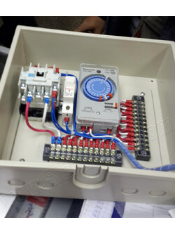 ตู้คอนโทรล ON-OFF อุปกรณ์ไฟฟ้า เปลี่ยนเวลาการทำงานโดยทามเมอร์24ชม (อุปกรณ์ไฟฟ้า Control Switch (TEND), Time Switch (PANASONIC), Electrical Enclosure (NANO), Fuse, MAGNETIC CONTACTOR (MITSUBISHI)