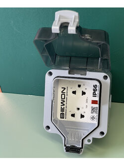 กล่องเต้าเสียบปลั๊กไฟกันน้ำกันฝุ่น WATERPROOF BOX OUTDOOR (BEWON) BW-ID2S, BW-ID4S