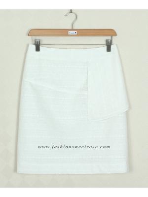 SK-358 กระโปรงทรงเอ ผ้าลูกไม้คอตต้อนญี่ปุ่นสีขาว แต่งกุ้นระบายด้วยผ้าสีขาว