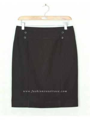 SK-373 กระโปรงทรงสอบ ผ้าญี่ปุ่นสีน้ำตาลเข้ม ด้านหน้ากระโปรงดีไซน์ตัดต่อ