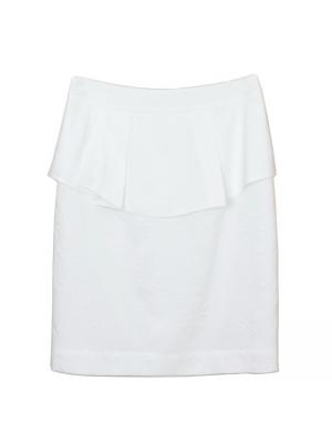 SK-275 กระโปรงแฟชั่น&ทำงาน ทรงสอบ ผ้าไหมอิตาลีสีขาวพิมพ์ลายนูนรูปดอกไม้ ด้านหน้ากระโปรงจับจีบระบาย