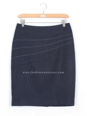 SK-425 กระโปรงแฟชั่น&ทำงาน ทรงสอบ ปักลายก้างปลา ผ้าคอตต้อนลินินไอริสสีน้ำเงิน