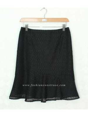 SK-356 กระโปรงแฟชั่น กระโปรงทำงาน กระโปรงทรงย้วย ผ้าลูกไม้เนื้อนิ่มสีดำ ด้านบนออกแบบตัดต่อเข้ารูป