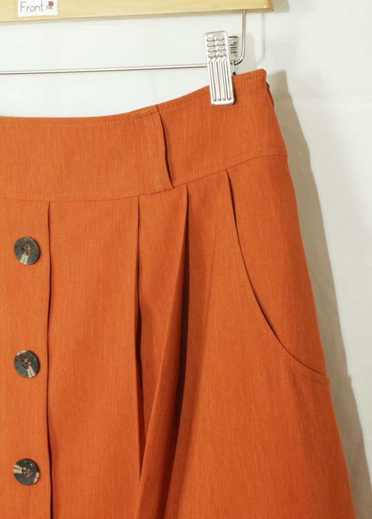 SK-187 กระโปรงแฟชั่น&ทำงาน ทรงบาน ผ้า CHANEL สีส้มอิฐ มีกระเป๋าล้วงได้ 2 ข้าง