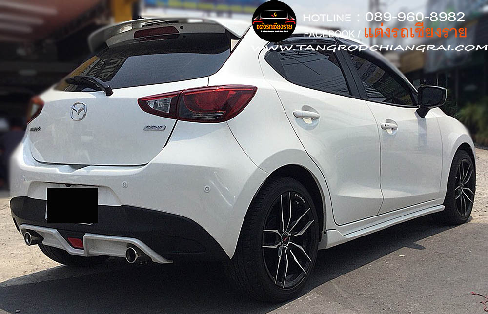 ชุดแต่งรอบคัน EXTREAM MAZDA 2 5 ประตู SKY ACTIVE 2015-2019