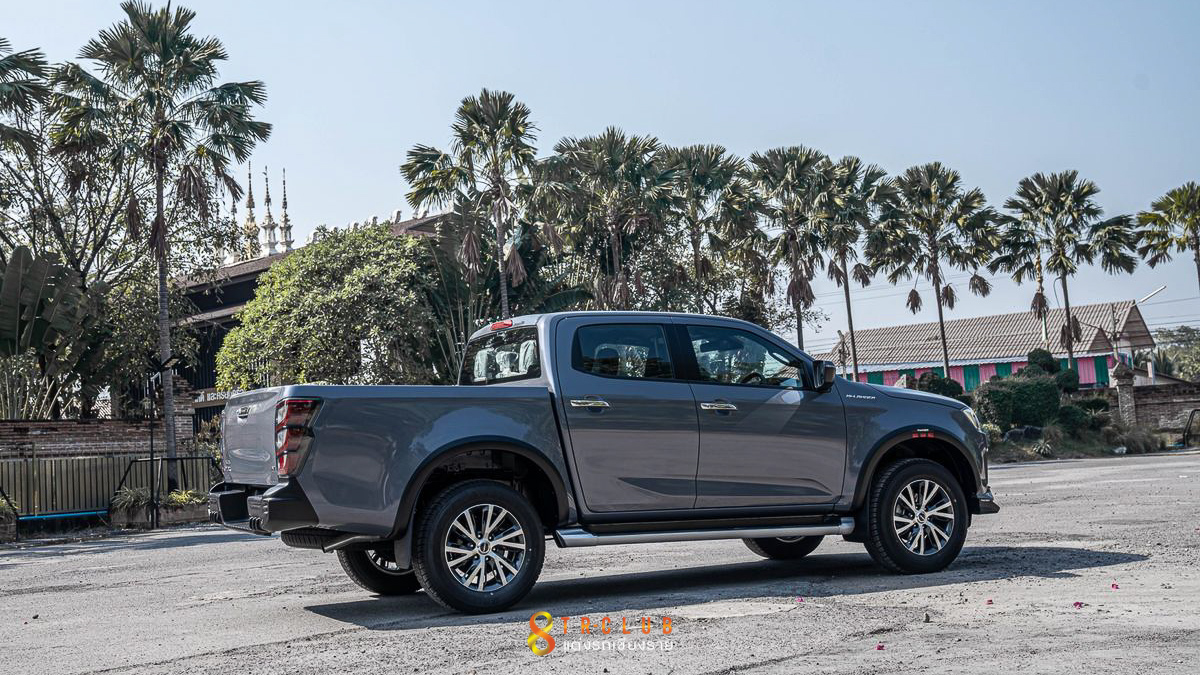 ชุดแต่งสเกิร์ตรอบคัน THUNZER สำหรับ ALL NEW D-MAX 2023 (ตัวสูง)