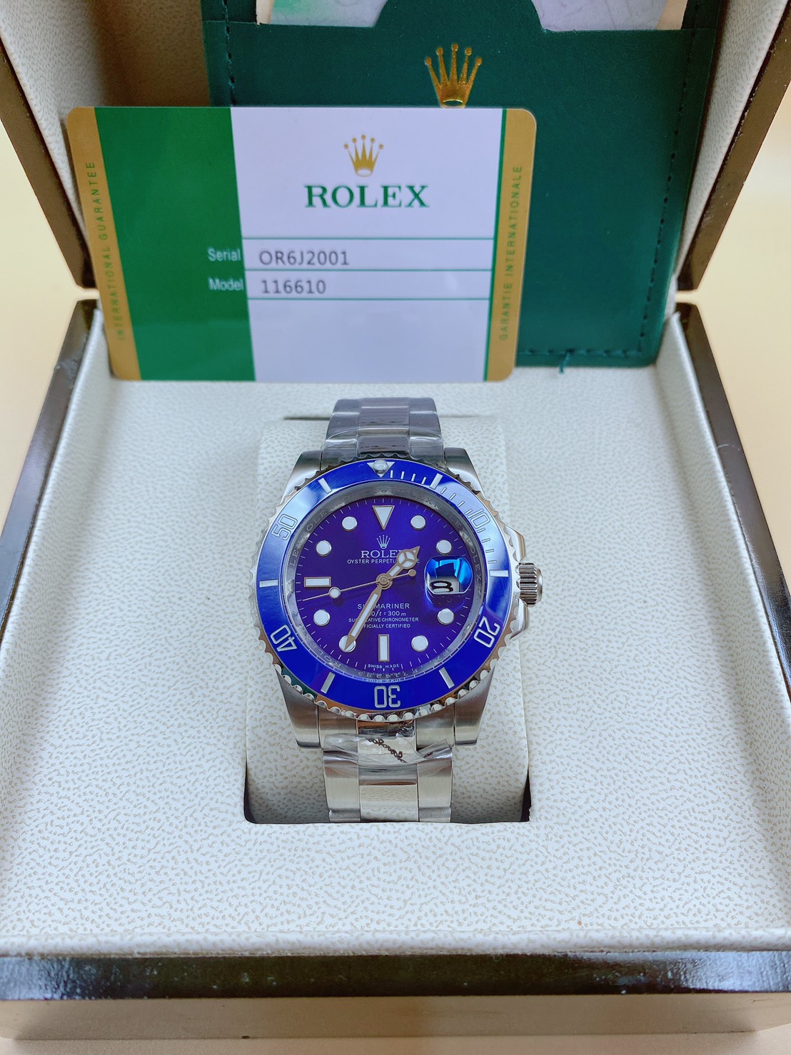 ROLEX SUBMARINER DATE 40MM