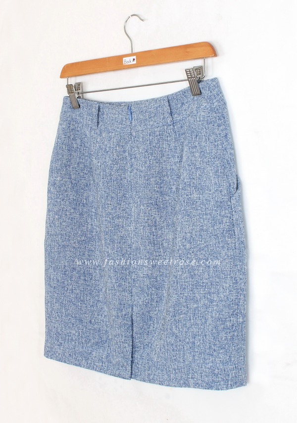 SK-429 กระโปรงแฟชั่น&ทำงาน ทรงสอบ ผ้า CHANEL สีฟ้า มีกระเป๋าล้วง 2 ข้าง