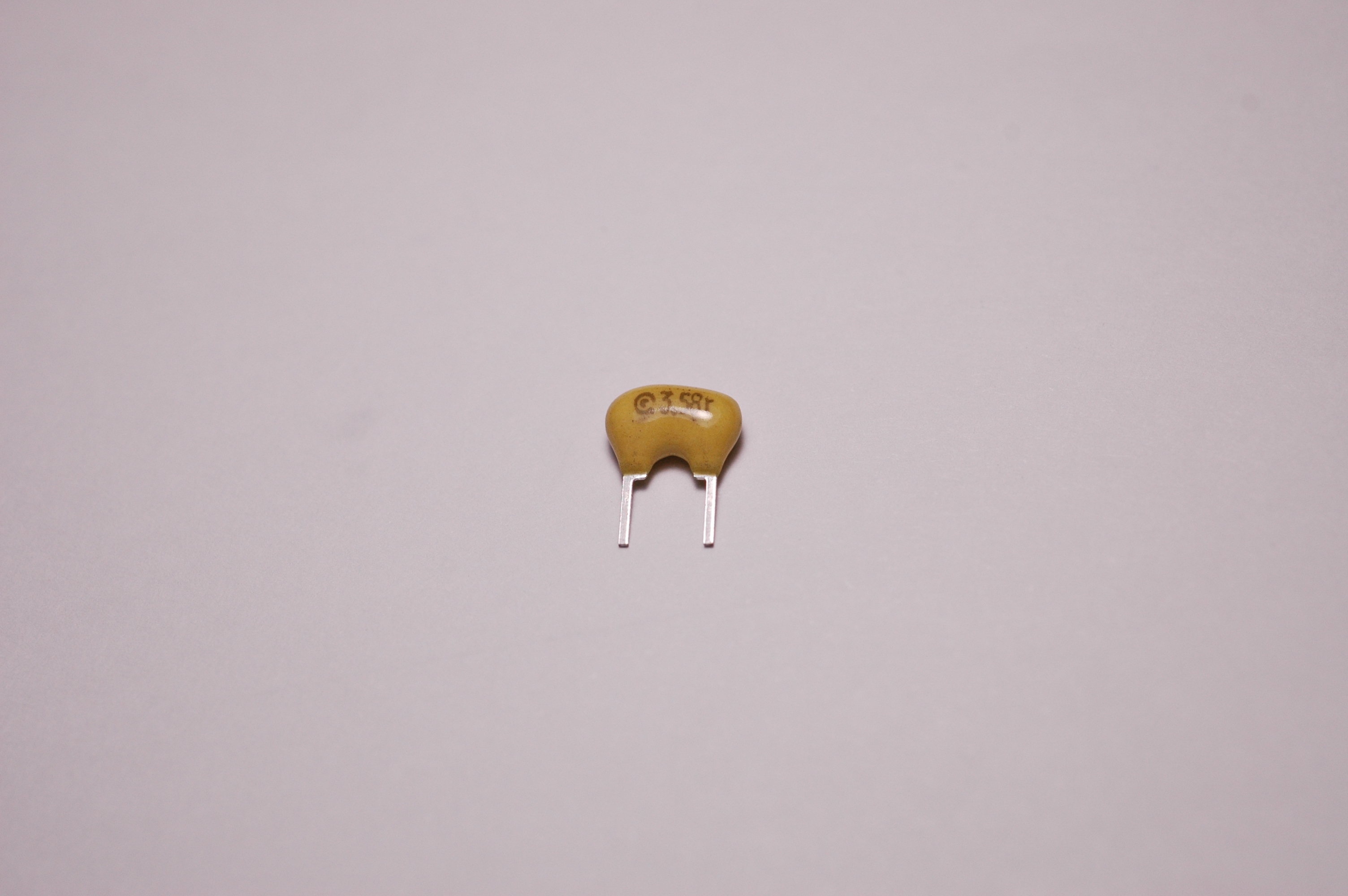 ZTT800MGWTF :8.00Mhz 3Pins Ceramic Resonator X-TAL