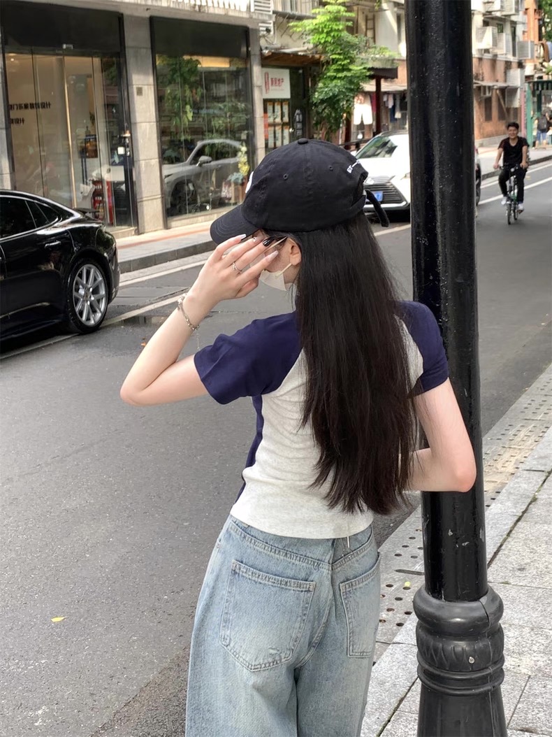 Anything zipper tee เสื้อยืดแต่งซิป