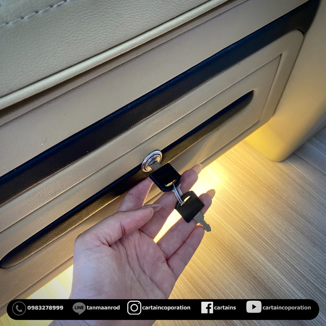 งานถอดคอนโซลสูง Hyundai Starex ปั้นคอนโซลเตี้ยใหม่ ใส่ซับใส่ลำโพงใส่กุญแจล็อกเพิ่ม งานสั่งทำ สั่งได้ดั่งใจ ♥️