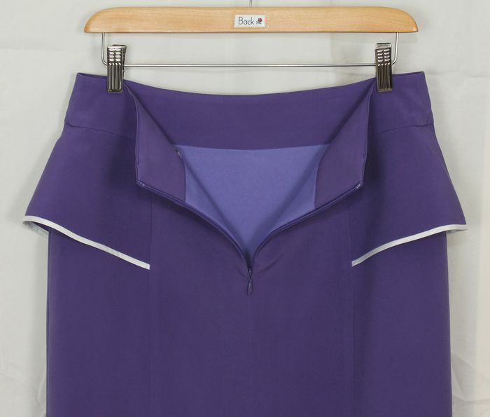 SK-194 กระโปรงแฟชั่น&ทำงาน ทรงสอบแต่งระบาย ผ้าไหมอิตาลีสีม่วง
