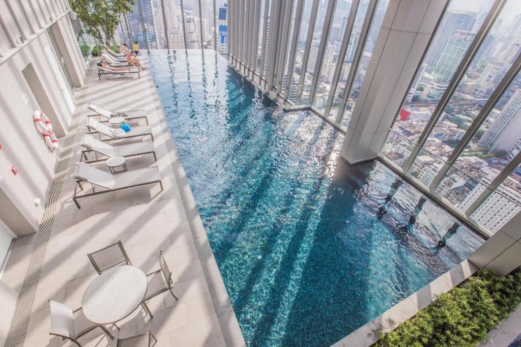 เตียงอาบแดด รุ่น Stainless steel pool lounger