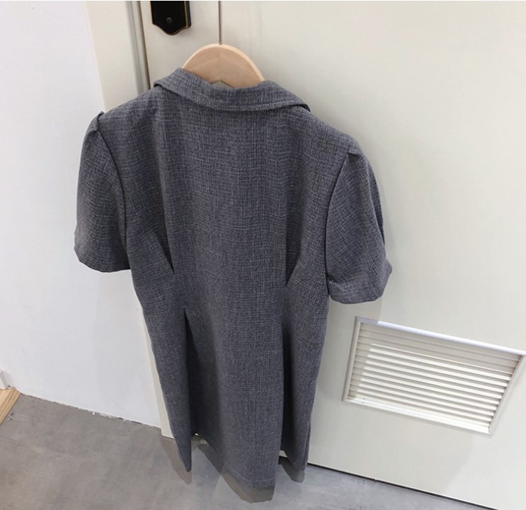 ชุดเดรสสูทแขนสั้น