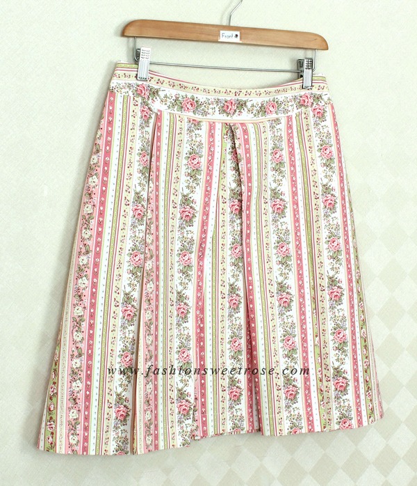 SK-351 กระโปรงแฟชั่น&ทำงาน ทรงบาน ผ้าคอตต้อนลินินญี่ปุ่น พิมพ์ลายกราฟฟิกดอกกุหลาบโทนชมพู