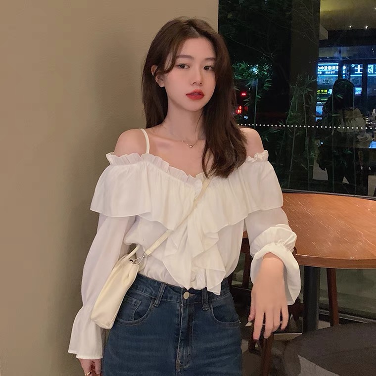 เสื้อลินินเปิดไหล่ แขนยาว Linen blouse