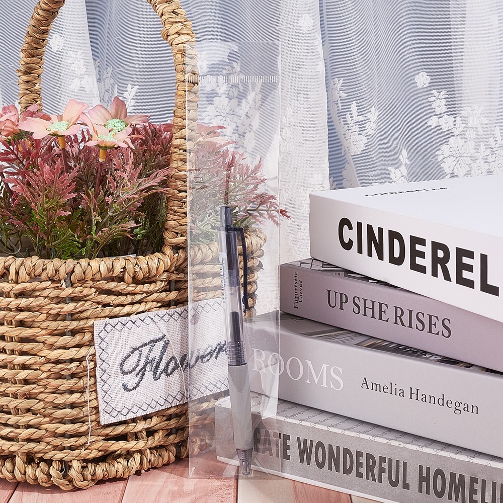 ถุงพลาสติกใส OPP มีูแขวน ขนาด 26.5~40x5~8cm แพ็ค 100 ใบ