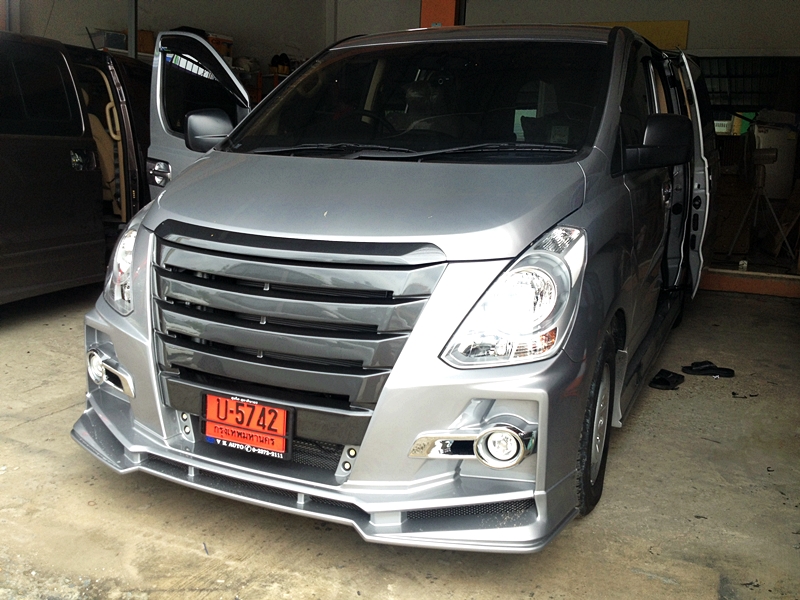 HYUNDAI H-1 TOURING 2016 [ ประตูไฟฟ้า 2 ข้าง + เครื่องเสียง + ชุดแต่งรอบคัน + ผ้าม่าน ] {บ5742}