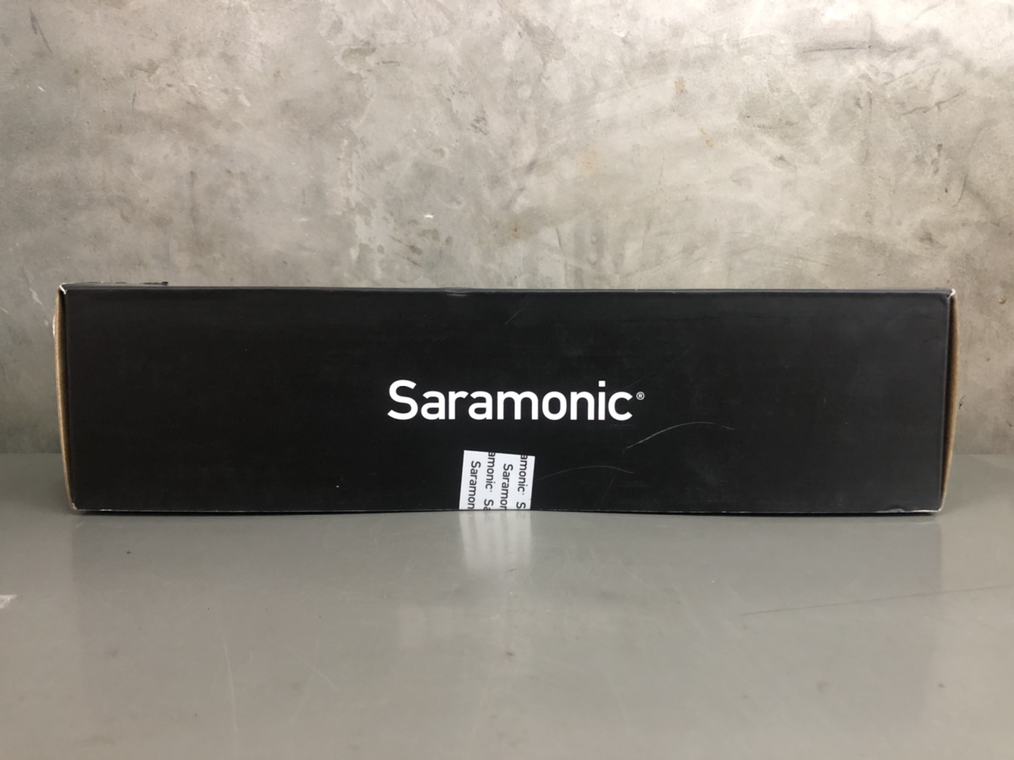 Saramonic SR-HM4C 4-Channel VHF Wireless Handheld Microphone with Integrated Transmitter for the SR-WM4C Wireless System