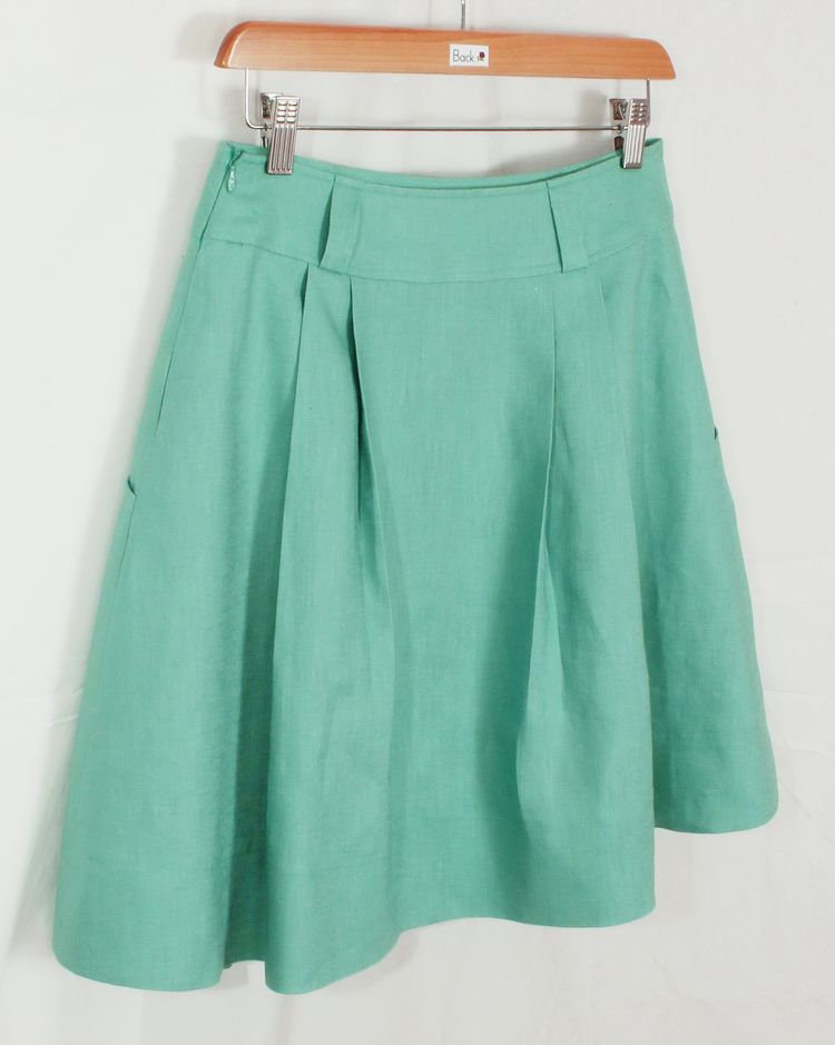 SK-193 กระโปรงแฟชั่น&ทำงาน ทรงบาน ผ้าลินินญี่ปุ่นสีเขียวพาสเทล มีกระเป๋าล้วงได้ 2 ข้าง