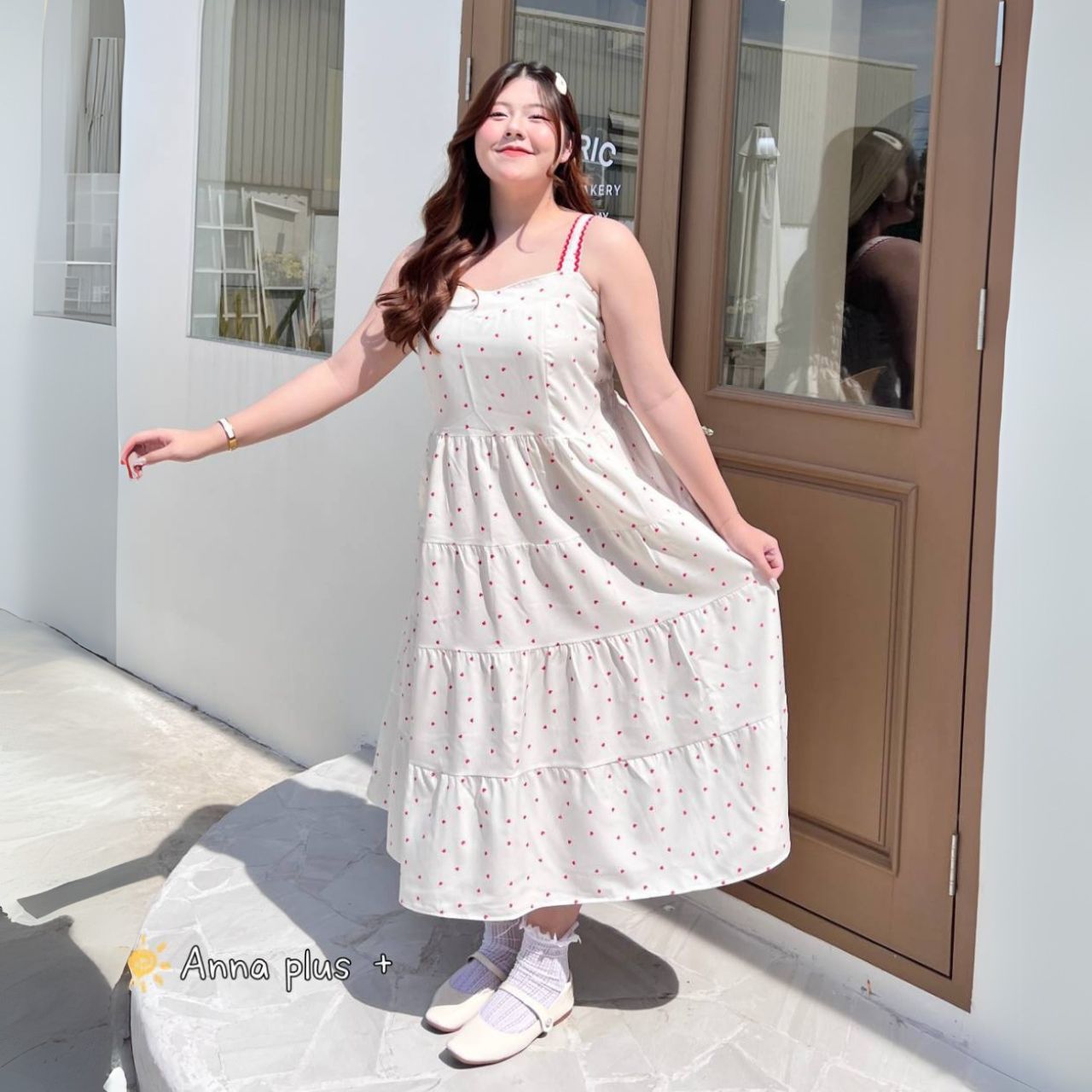 A201 เดรส สาวอวบ สม็อคหลัง มาพร้อมเสื้อคลุมจะรับเฉพาะเดรสอย่างเดียวก็ได้ ขาว ชมพู อกได้ถึง50นิ้ว