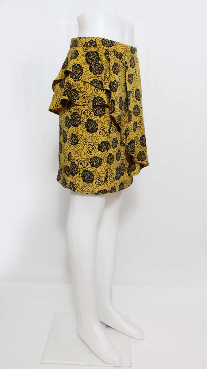 SK-104 กระโปรงแฟชั่น&ทำงาน ทรงสอบ ผ้าไหมอิตาลีพิมพ์ลายกุหลาบ พื้นสีเหลืองมาสตาส