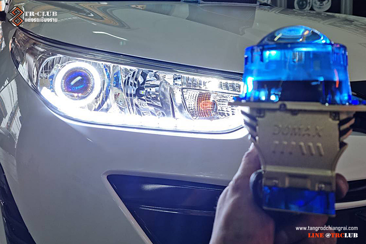 ไฟหน้าโปรเจคเตอร์ LED รุ่น DOMAX X LED PRO AOZOOM