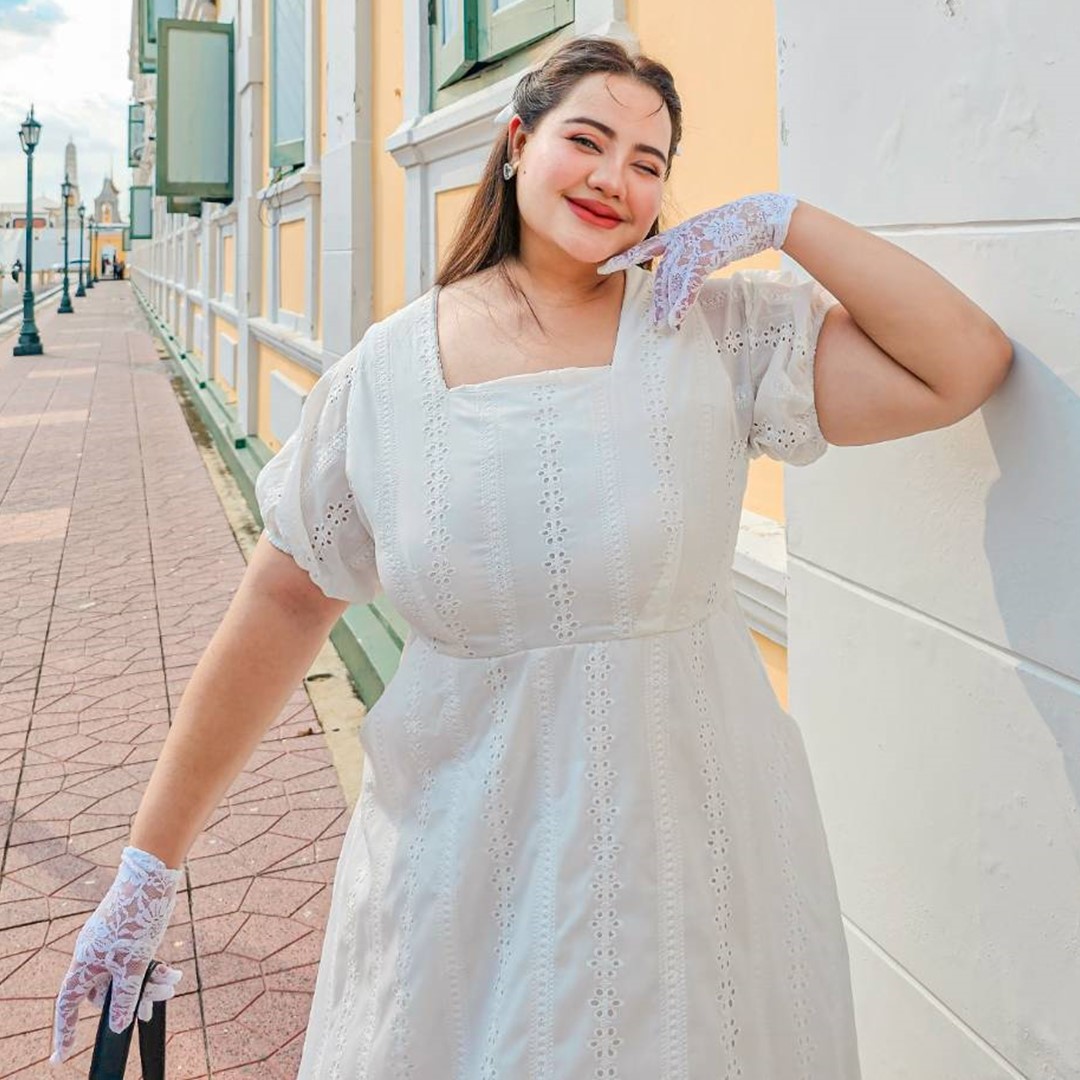 A172 เดรส สาวอวบ สไตล์วินเทจ อกได้ถึง52นิ้ว หน้าผ้า54นิ้ว ออฟไวท์ อกได้ถึง50นิ้ว