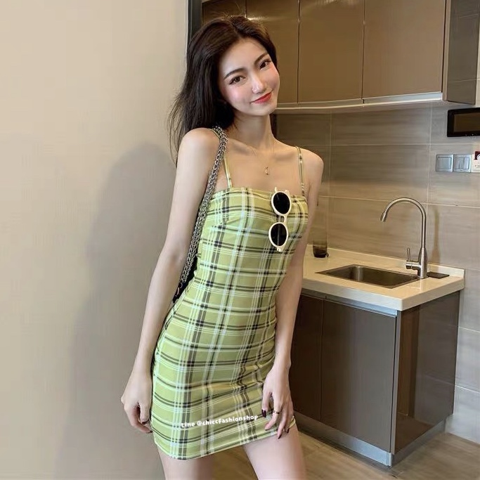 เดรสสั้น สายฝอ สีเขียวอ่อน