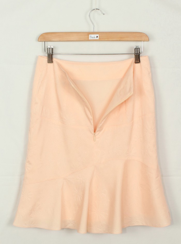 SK-218 กระโปรงแฟชั่น&ทำงาน ทรงย้วย ผ้าไหมอิตาลีพิมพ์นูนลายดอกไม้ สีพีช