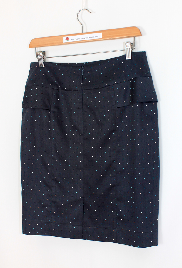 SK-477 กระโปรงทรงสอบ ผ้าคอตต้อนญี่ปุ่นพิมพ์จุดเล็กๆสีพื้นโทนน้ำเงินเข้ม