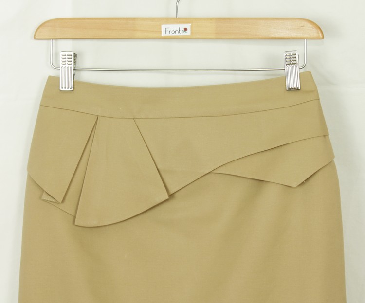 SK-102 กระโปรงแฟชั่น&ทำงาน ทรงสอบจับจีบซ้อนกัน ผ้าคอตต้อนญี่ปุ่นสีเบจ