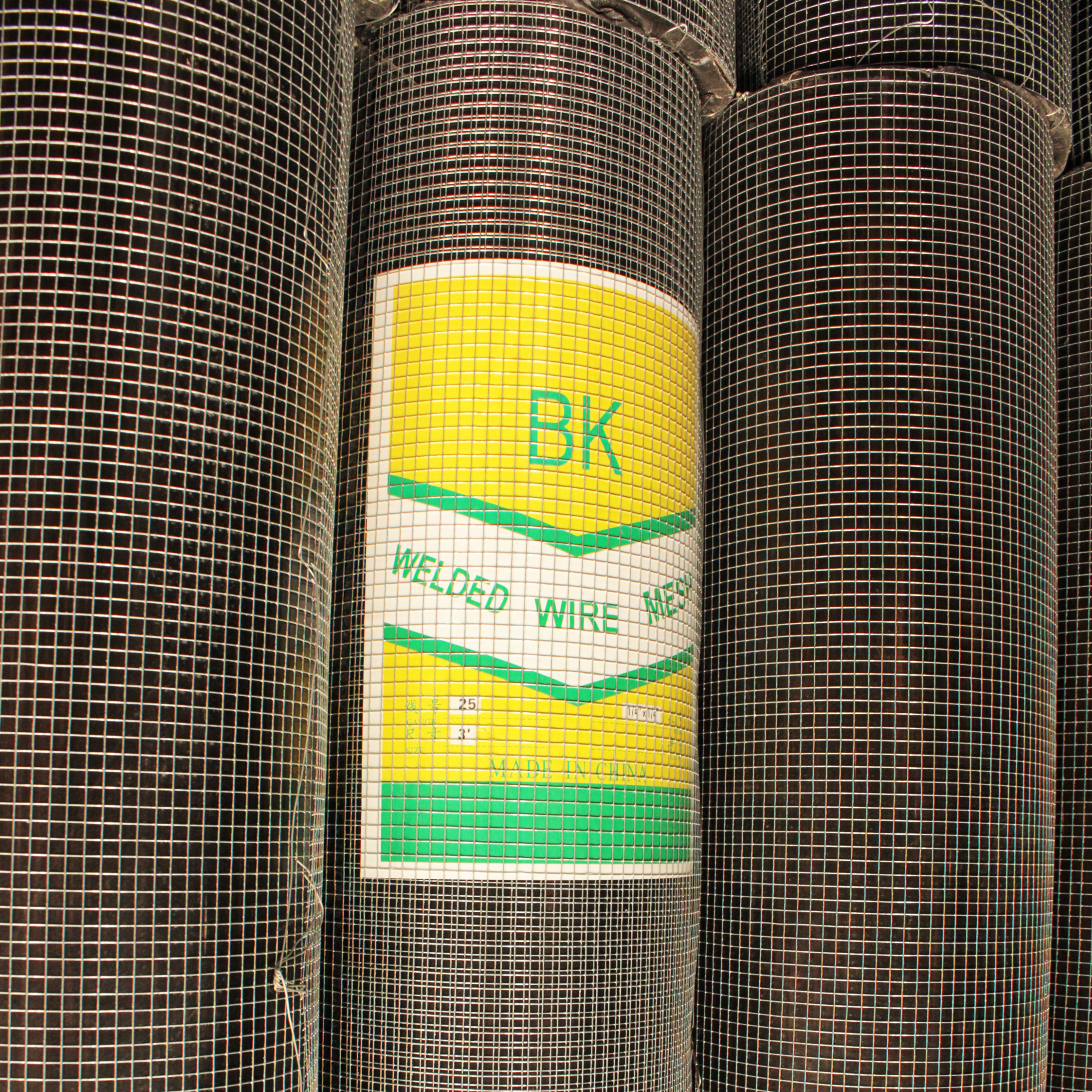 ตาข่ายลวดตาสี่เหลี่ยมขนาด1/4" ความสูง90ซม.ยาว30เมตร