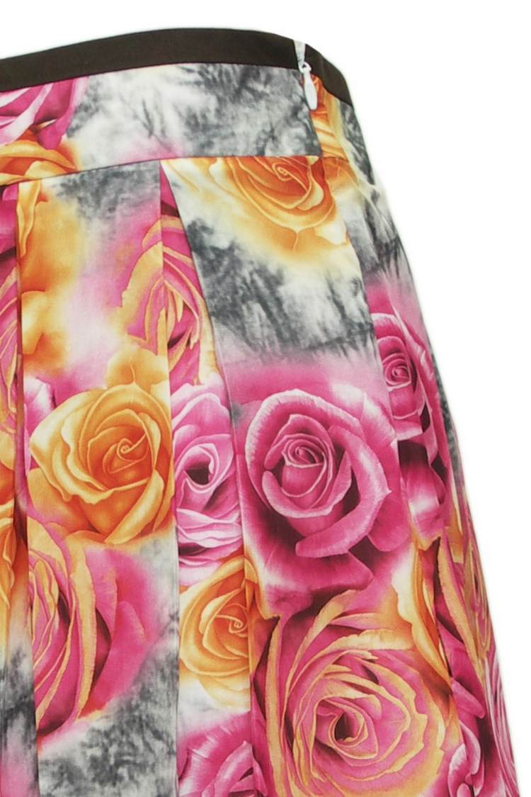 SK-090 กระโปรงแฟชั่น&ทำงาน ทรงบาน ผ้าพิมพ์ลายดอกกุหลาบสีชมพูเหลือง