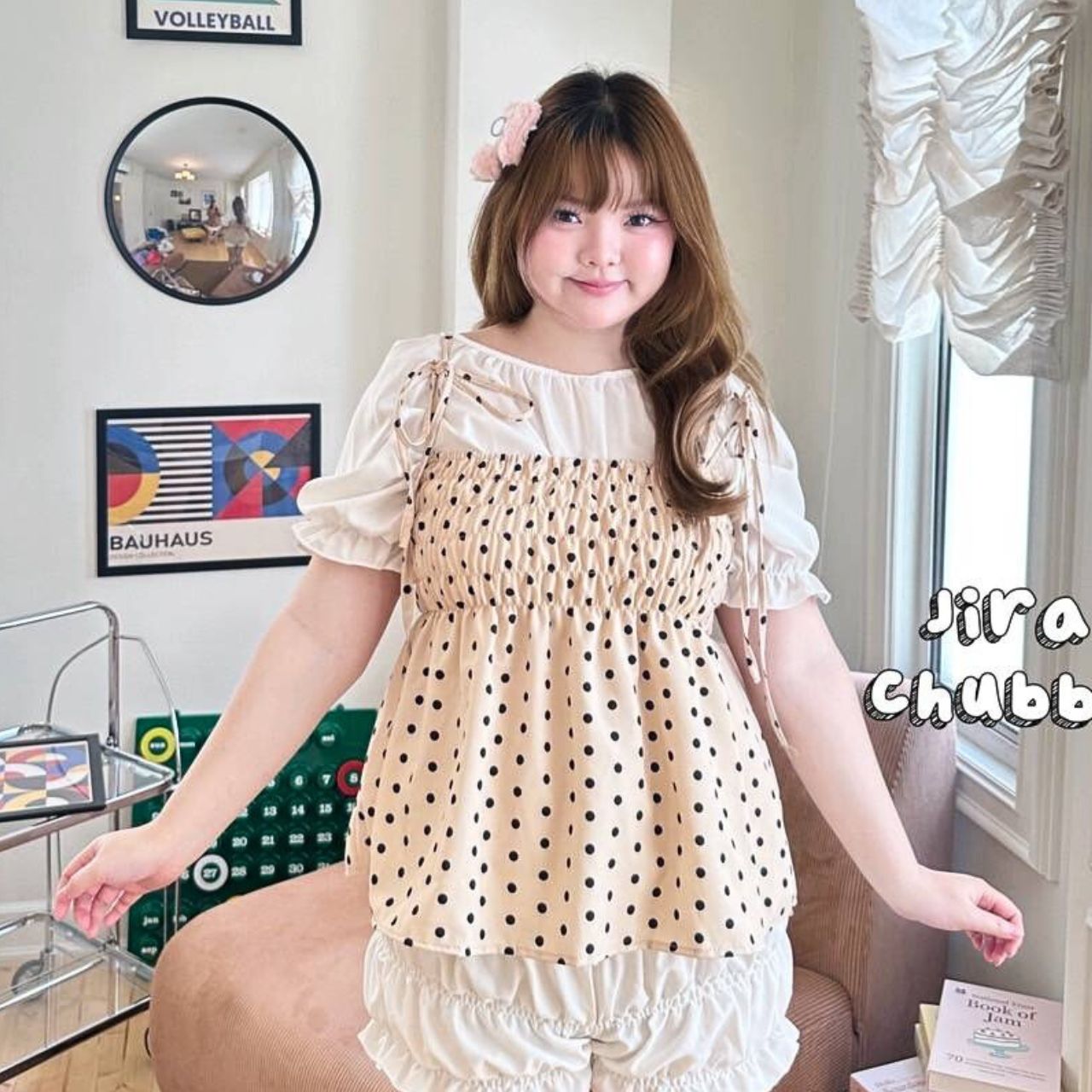 J142 เสื้อสาวอวบ เสื้อ 2 ชิ้น เสื้อ+เอี้ยมตัวนอก ผ้าไหมอินตาลี่ ตัวเอี้ยมสม็อคทั้งตัว ฟ้า เหลือง ครีม อก48"(หน้าผ้า50")