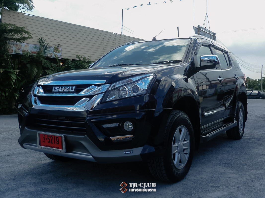 ชุดแต่งสเกิร์ตรอบคัน FREEFORM FM MU-X 2012-2016