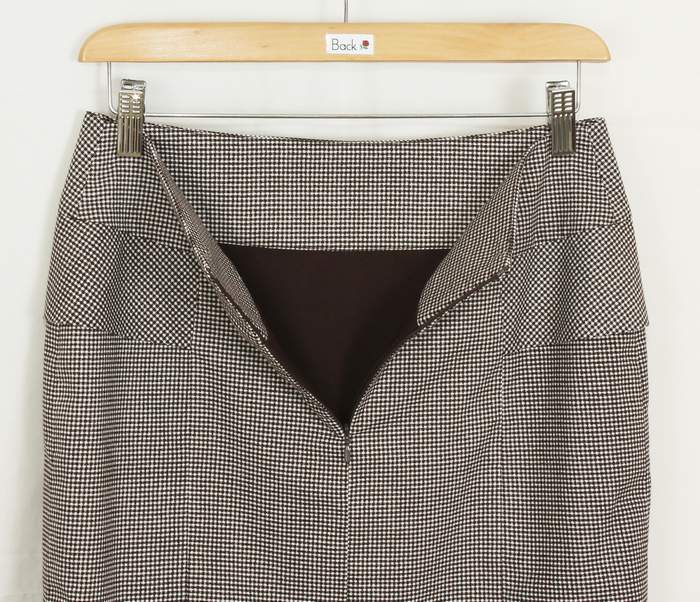 SK-202 กระโปรงแฟชั่น&ทำงาน ทรงสอบ ผ้าคอตต้อนญี่ปุ่นสีน้ำตาลพิมพ์ลายสก็อตเล็กๆ