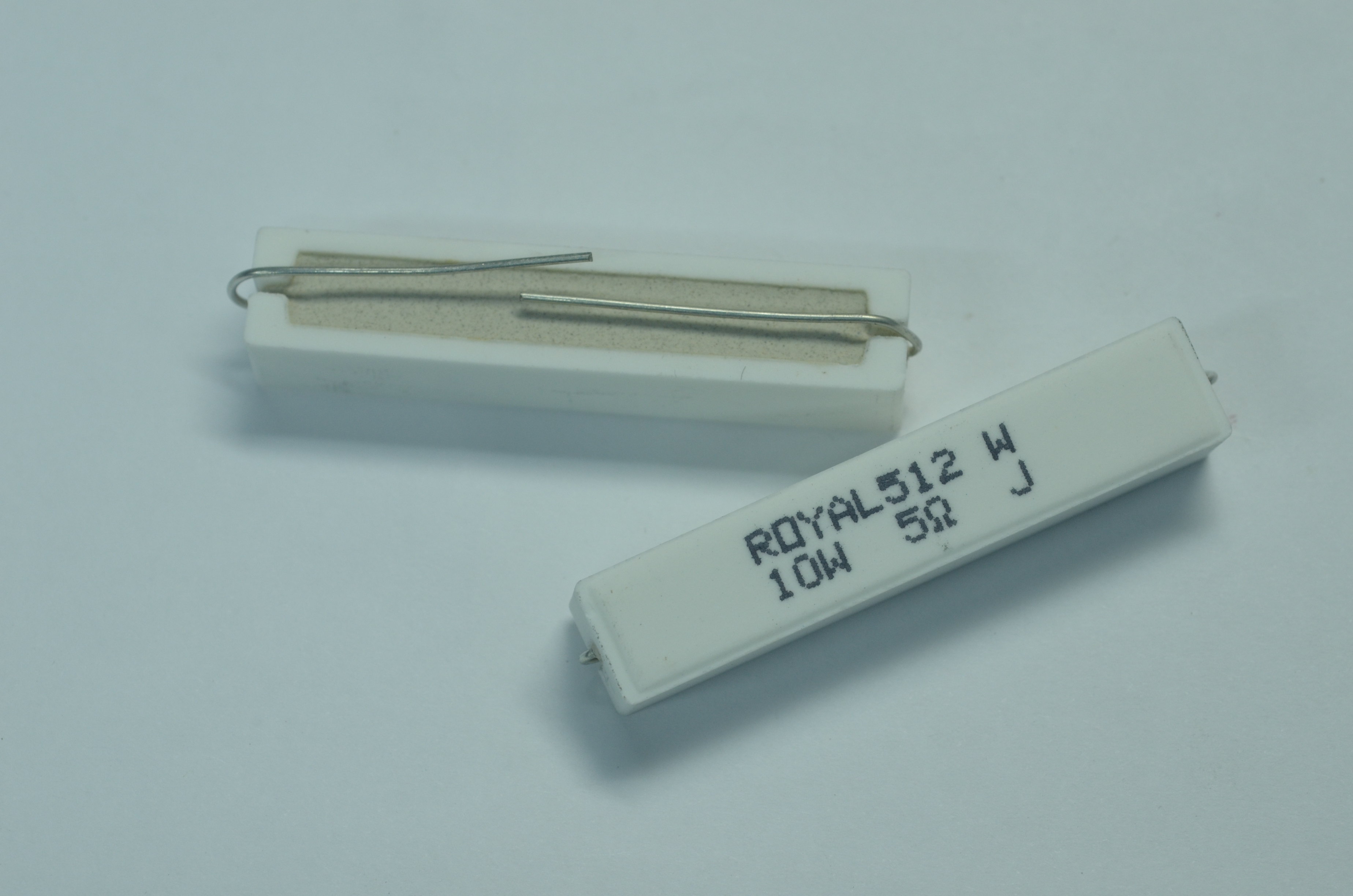 R 5.0E, 10W, 5% กระเบื้อง ROYAL