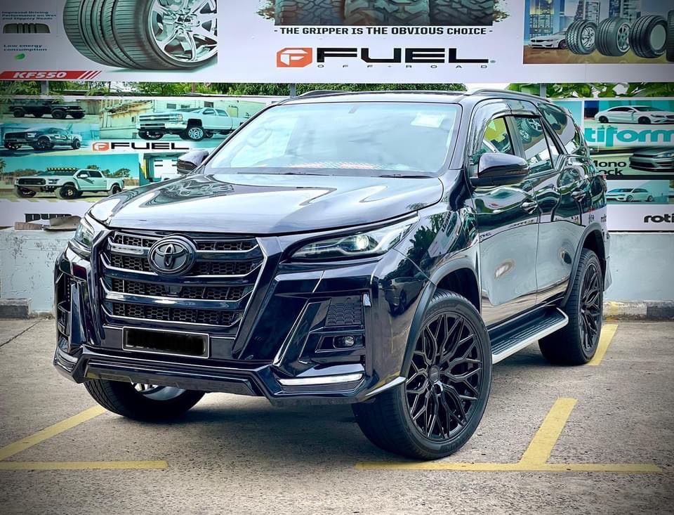 ชุดแต่งรอบคัน TAKAI FORTUNER 2020 (MC) COMMANDER