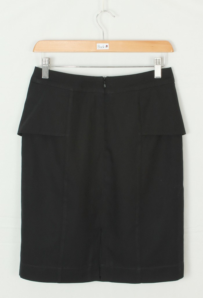 SK-115 กระโปรงแฟชั่น&ทำงาน ทรงสอบ ผ้าคอตตอนญี่ปุ่นสีดำ แต่งระบายด้านหน้ากระโปรง