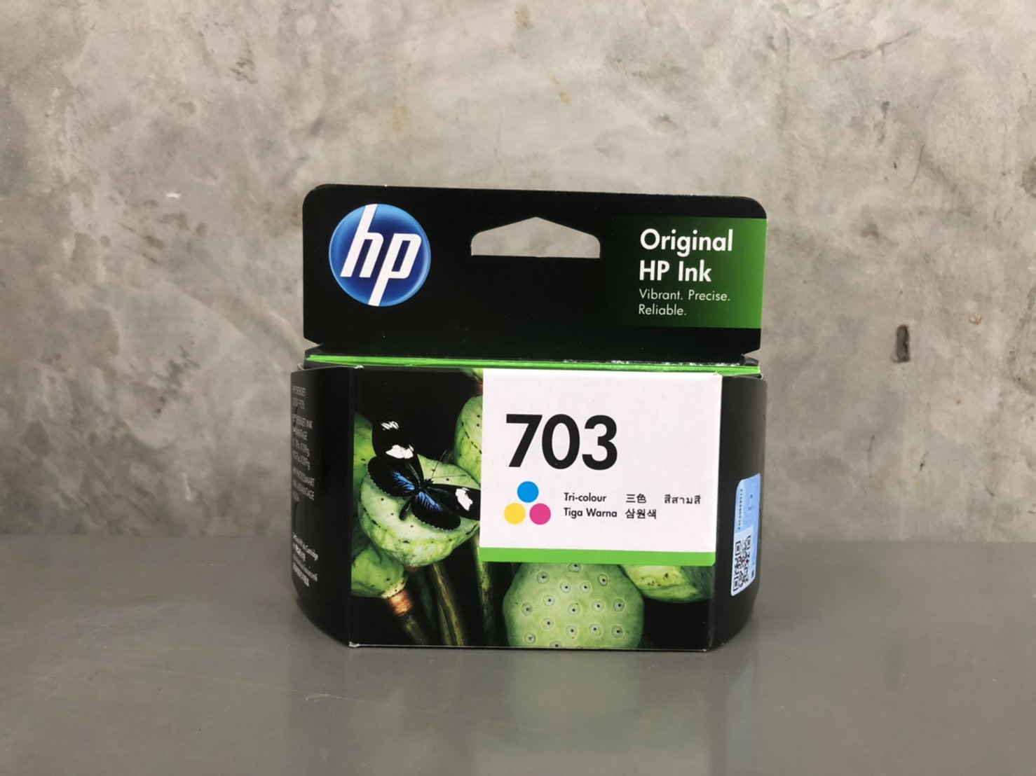 HP 703 Tri-Color ตลับหมึกอิงค์เจ็ท 3 สี Tri-Color Inkjet Cartridge (CD888AA) หมึกแท้จากศูนย์