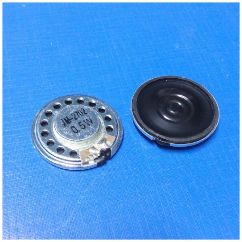 ลำโพงเล็ก 8E, 0.5W
