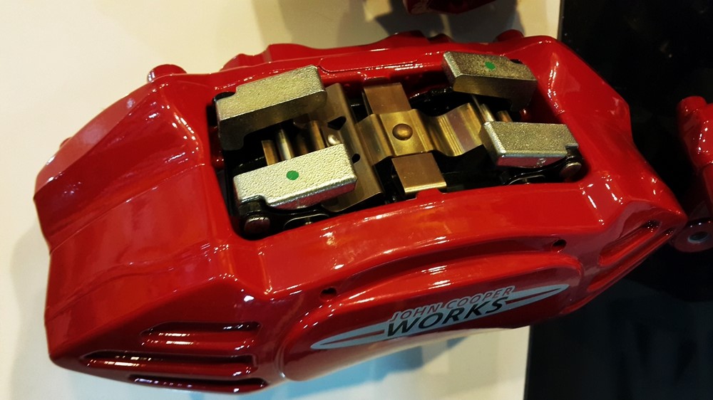 ชุดอัพเกรดเบรคหน้า/หลัง JCW สำหรับ MINI COOPER R55, R56, R57, R58, R59 (***สินค้าใหม่ แท้***)