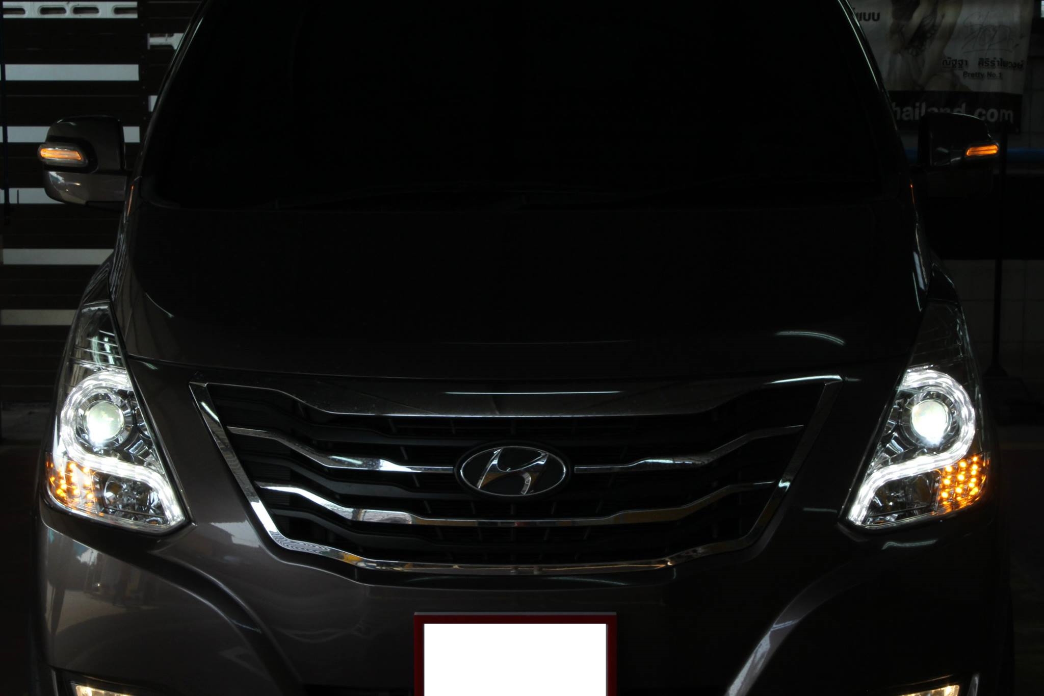 ไฟหน้า OEM รถยนต์ฮุนได HYUNDAI H-1 STAREX