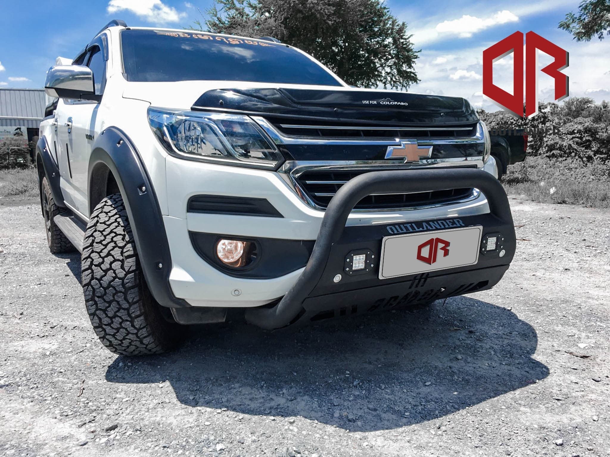 กันชนหน้าเสริมอาเมอร์ (รุ่นไฟ LED edition) Outlander