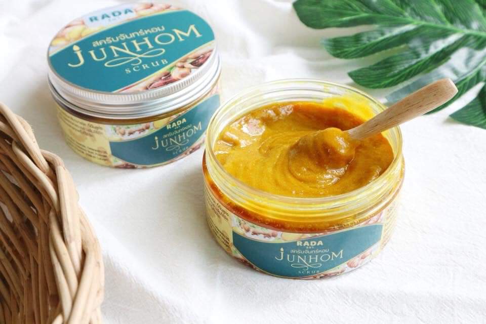 สครับจันทร์หอม 350 กรัม Junhom scrub