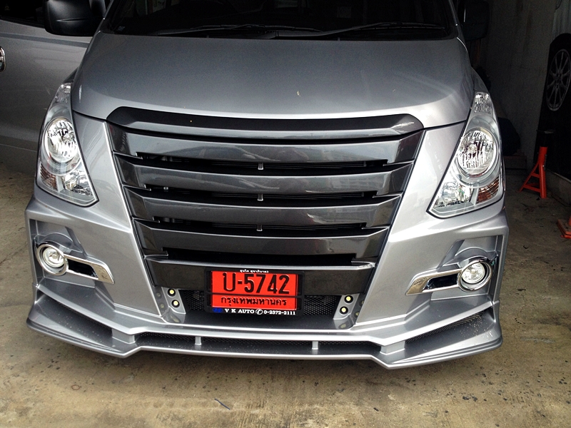 HYUNDAI H-1 TOURING 2016 [ ประตูไฟฟ้า 2 ข้าง + เครื่องเสียง + ชุดแต่งรอบคัน + ผ้าม่าน ] {บ5742}