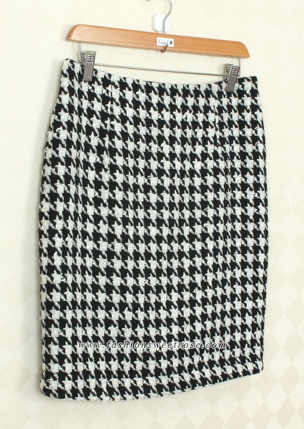 SK-396 กระโปรงทรงดินสอ ผ้า Channel ลายชิโนริ สไตน์เรียบหรู ใส่แมทกับเสื้อผ้าได้ง่าย ผ้าเนื้อดี รีดง่ายค่ะ